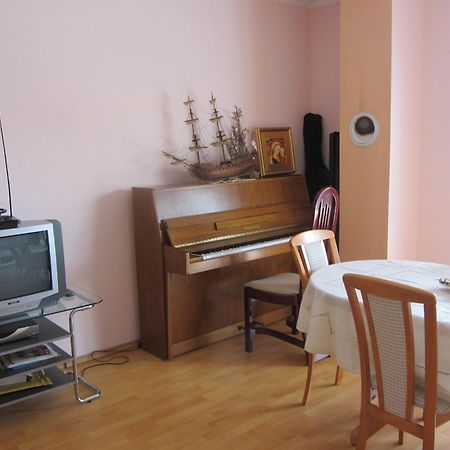 Apartments Dilja مالينسكا الغرفة الصورة