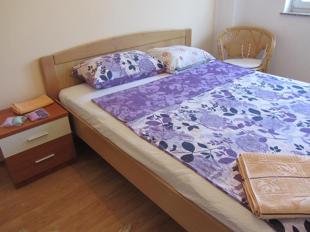 Apartments Dilja مالينسكا الغرفة الصورة