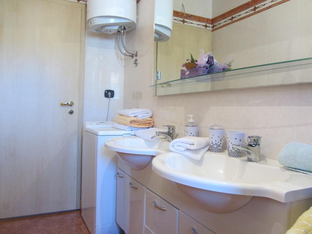 Apartments Dilja مالينسكا الغرفة الصورة