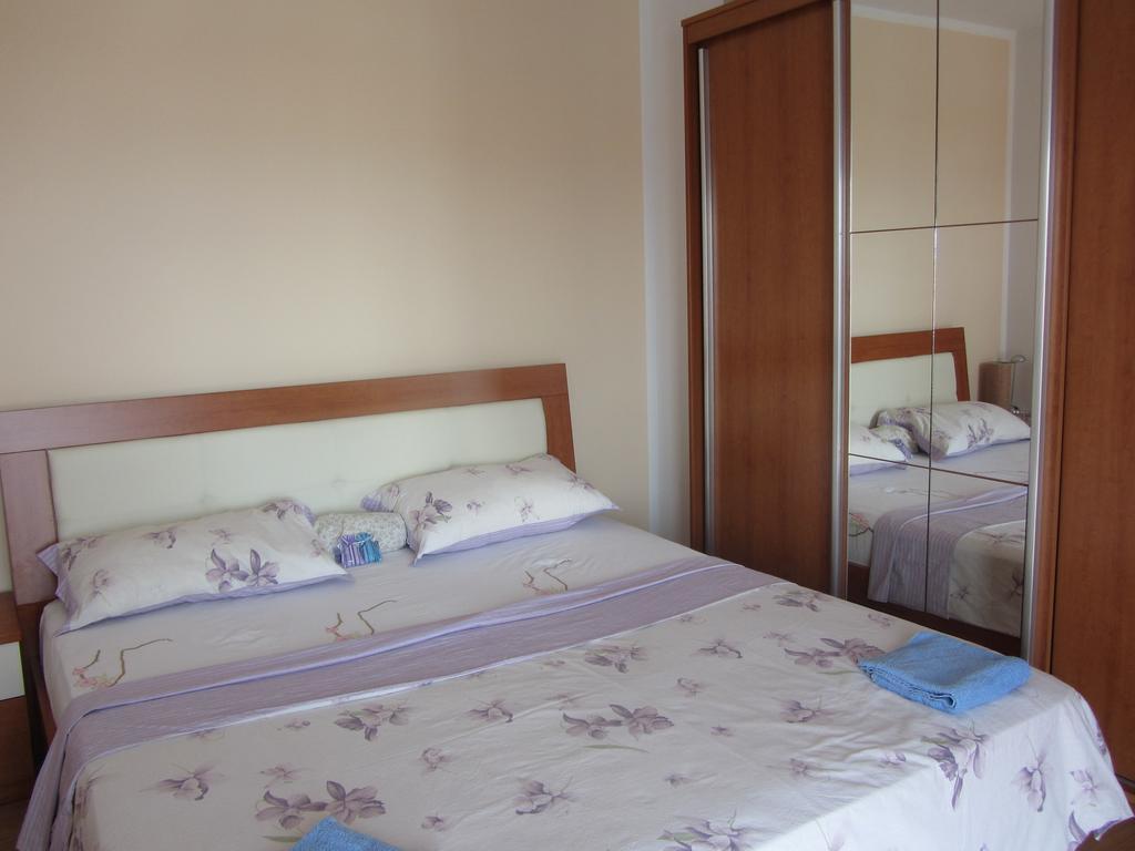 Apartments Dilja مالينسكا الغرفة الصورة