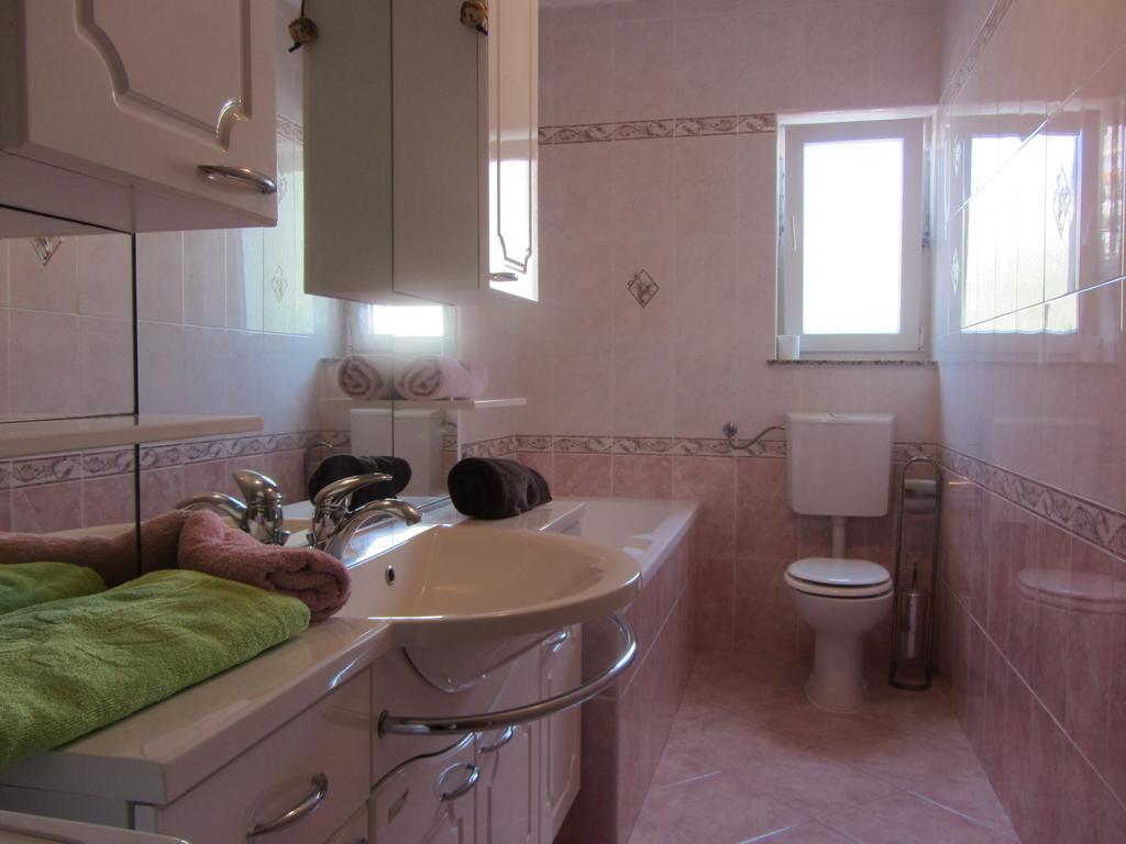 Apartments Dilja مالينسكا الغرفة الصورة