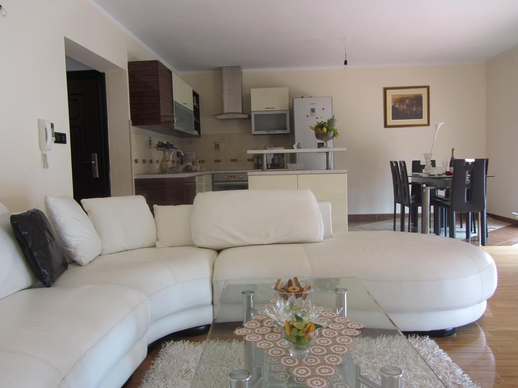 Apartments Dilja مالينسكا المظهر الخارجي الصورة